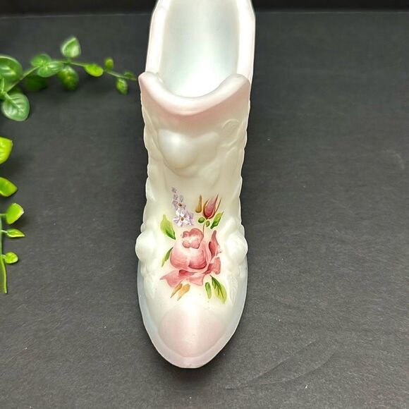 Fenton White Satin Milk Glass Hand Painted Slipper Shoe Roses Signed by Artist - Picture 4 of 12